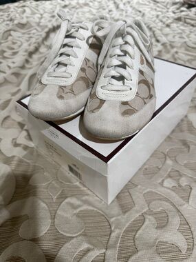 Coach Beige and Cream Signature Logo Lace-Up Sneakers